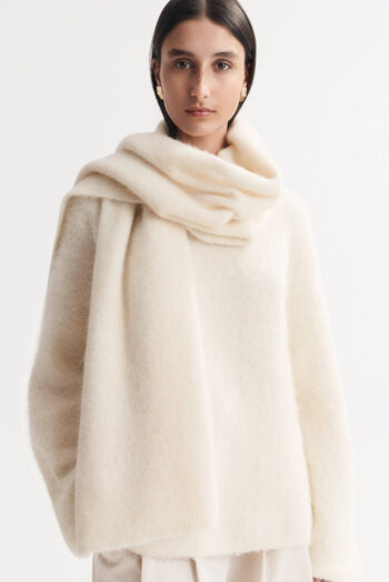 Alpaca Scarf - Scarves - Feather White | Rizzing up