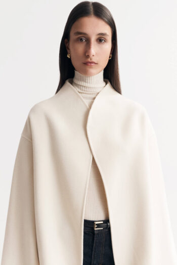 Short Jacket - Outerwear - Feather White | Rizzing up