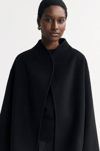 Short Jacket - Outerwear - Black | Rizzing up
