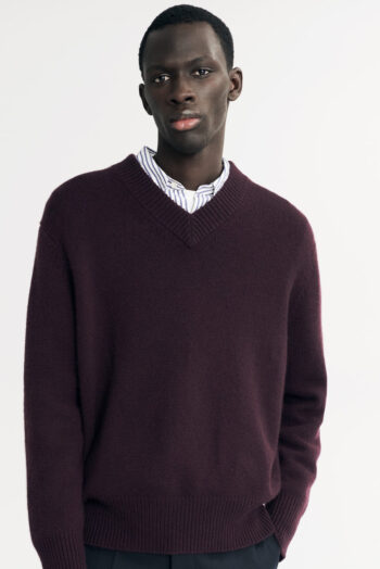 Men&'s V-neck - V-Necks - Mulberry | Rizzing up