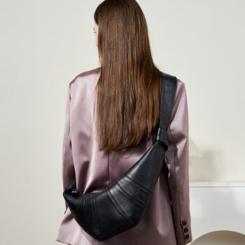 Commuter 2024 New Versatile Top Layer Lambskin Cow Horn Bag Lazy Dumpling Bag Women's One Shoulder Crossbody Bag