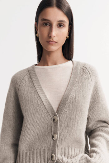 V-neck Cardigan - Cardigans - Greige | Rizzing up