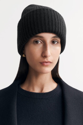 Ribbed Beanie - Beanies - Black | Rizzing up